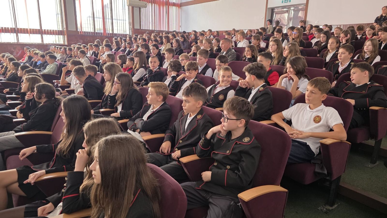 colegiul-negruzzi.jpg