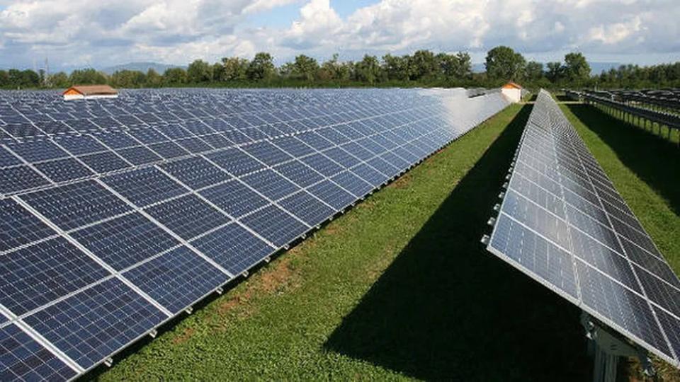 Două centrale fotovoltaice vor fi construite până la sfârșitul anului 2025