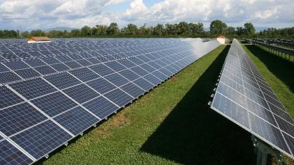 Două centrale fotovoltaice vor fi construite până la sfârșitul anului 2025