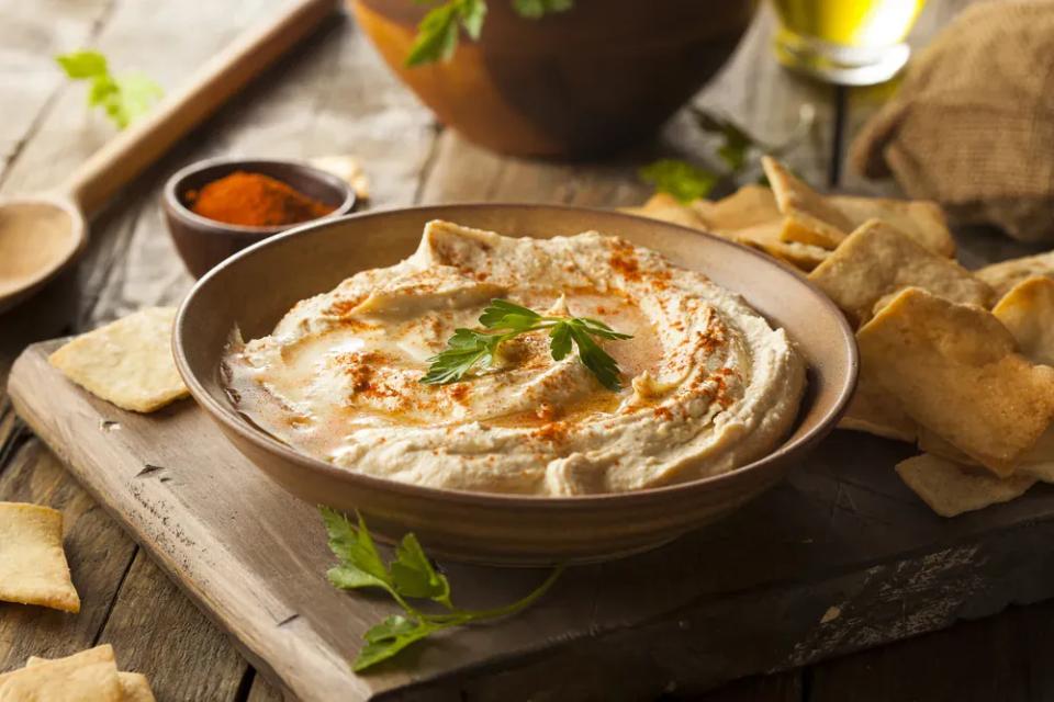 Rețete sănătoase cu hummus: Cum să folosești acest ingredient versatil în gătit