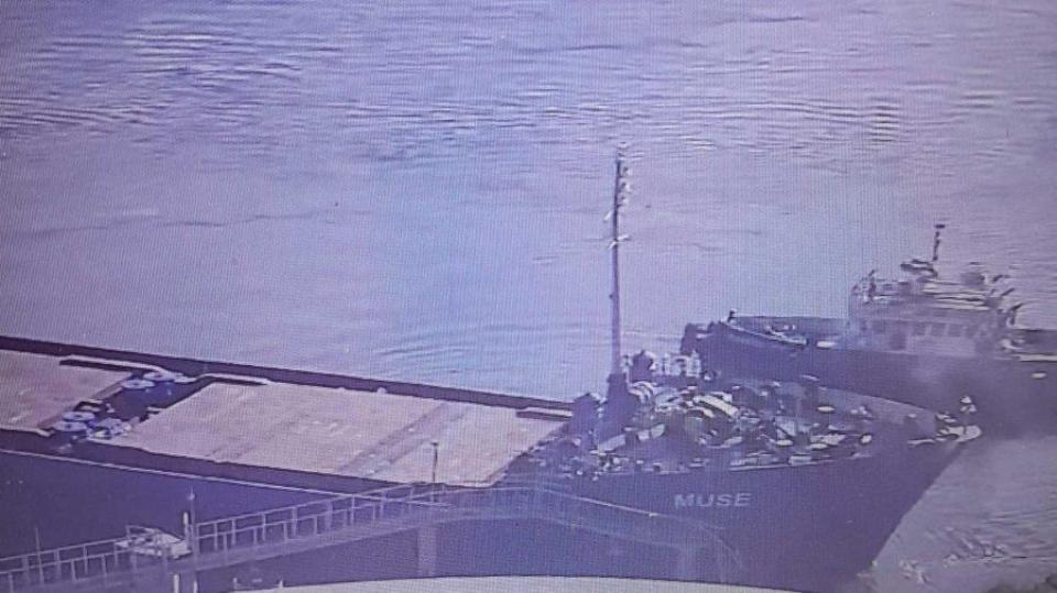 Accident naval la Giurgiulești: Terminalul de cereale a fost închis, după ce o navă s-a izbit de pasarela de încărcare