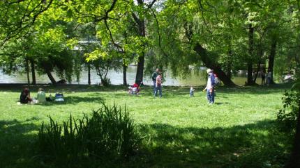Prognoza meteo pentru 1–2 Mai: Soare, temperaturi plăcute ziua și posibile înghețuri dimineața