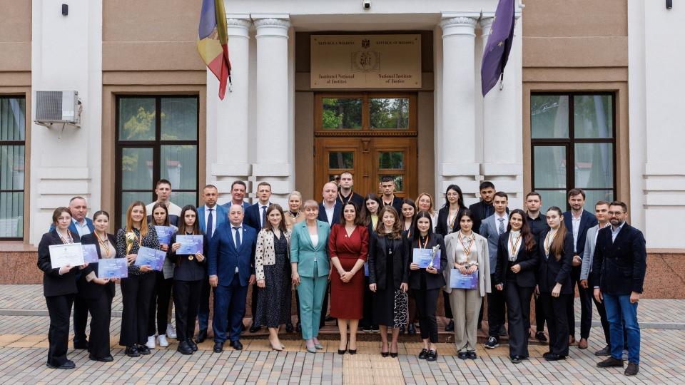 Studenții Universității din Cahul, premiați la Concursul Național în Materie de Drept