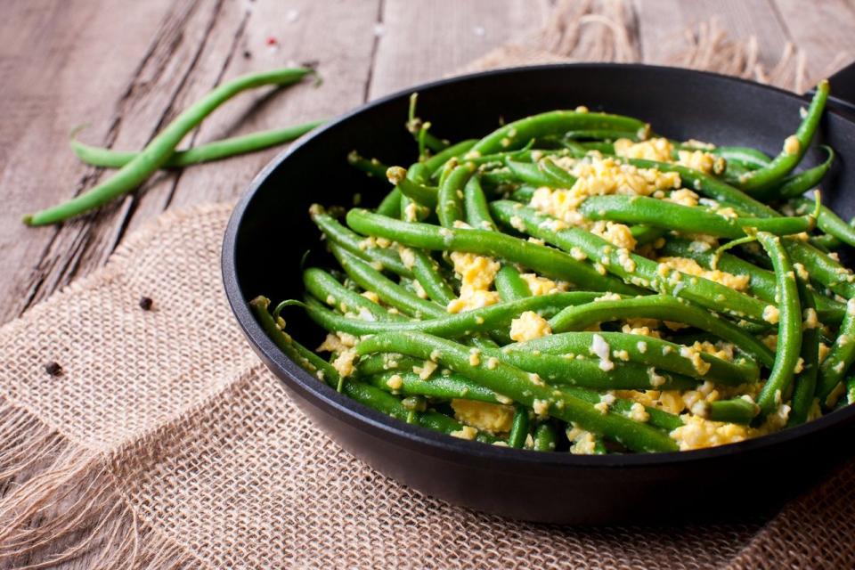 Ce poți găti din păstăi de fasole verde? 10 rețete gustoase și simple