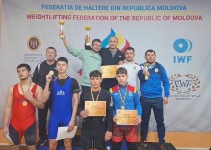 Rezultate de excepție pentru sportivii din Cahul la Campionatul Republicii Moldova la haltere