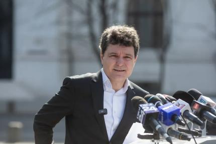 Nicușor Dan vine astăzi în prima vizită oficială la Chișinău