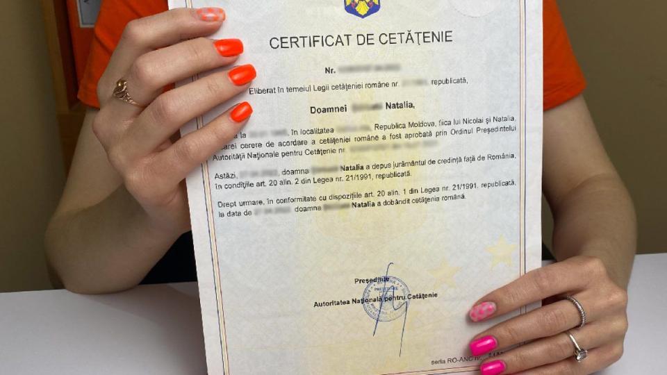 Peste 850.000 de moldoveni dețin cetățenia română