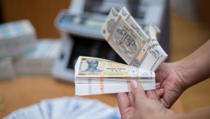 Plățile în numerar, limitate prin lege: Ce prevede noul cadru legal din 1 aprilie 2025