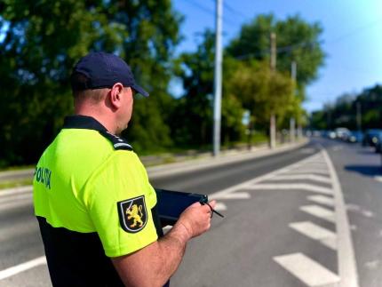 Zeci de șoferi beți, sute fără acte în regulă. Poliția a documentat peste 4.200 de abateri rutiere în weekend
