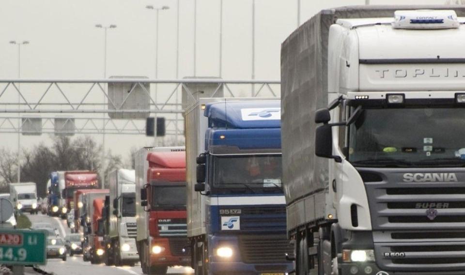 Polonia acordă Moldovei mai multe autorizații de transport: sprijin crescut pentru operatorii auto din țară