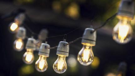 Energia electrică ar putea costa mai puțin: ANRE propune noi tarife