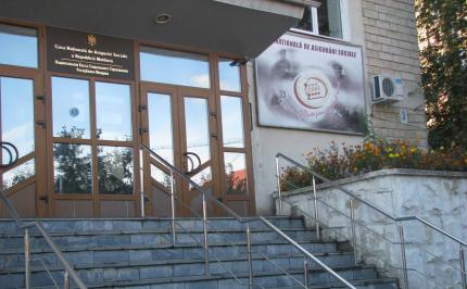 CNAS: Procesul de corectare a plăților sociale, mai simplu din iulie