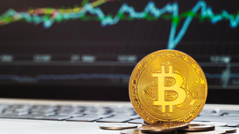 Bărbat reținut pentru escrocherii cu criptomonede: prejudiciu de peste 4,5 milioane de lei