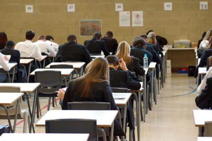 Sesiunea suplimentară de examene începe în iulie: ce trebuie să știe elevii