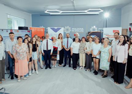 Generații unite la Comrat: a fost inaugurat Centrul comunitar intergenerațional