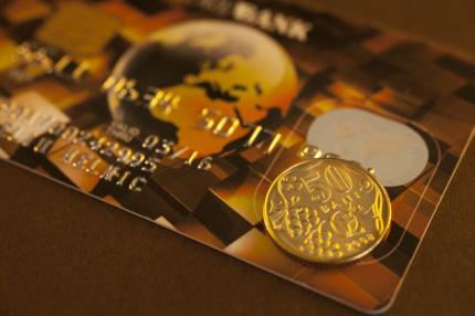 Ce se întâmplă cu banii din conturile bancare după decesul titularului? Explicațiile BNM