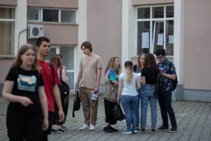 23 de licee au rata de promovare 100% și media mai mare de 8 la bacalaureat