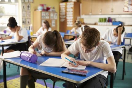 Ministerul Educației pune la dispoziție resurse pentru prima lecție din anul școlar