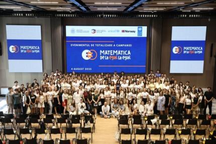 Campania „Matematica de la egal la egal” s-a încheiat: peste 600 de liceeni au oferit sprijin colegilor din clasa a IX-a