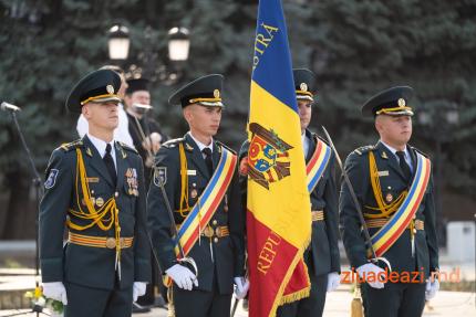 Zi liberă pe 27 august. Pe 28 și 29 august se lucrează