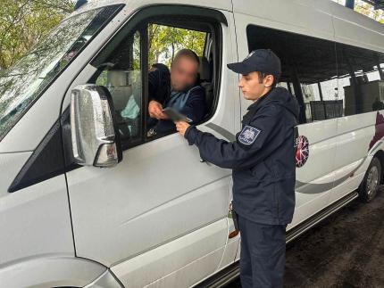 2500 de euro plătiți pentru două permise de conducere falsificate, depistate la Cahul