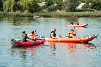 Concurs de canoe pentru copii, pe lacul Frumoasa din Cahul – o experiență inedită și plină de emoții