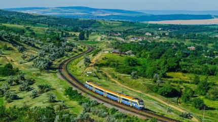 Trenul internațional București–Kiev revine după cinci ani, pe un nou traseu prin Republica Moldova