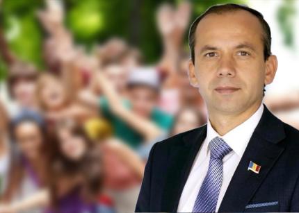 Mesajul primarului Nicolae Dandiș de Ziua Internațională a Tineretului