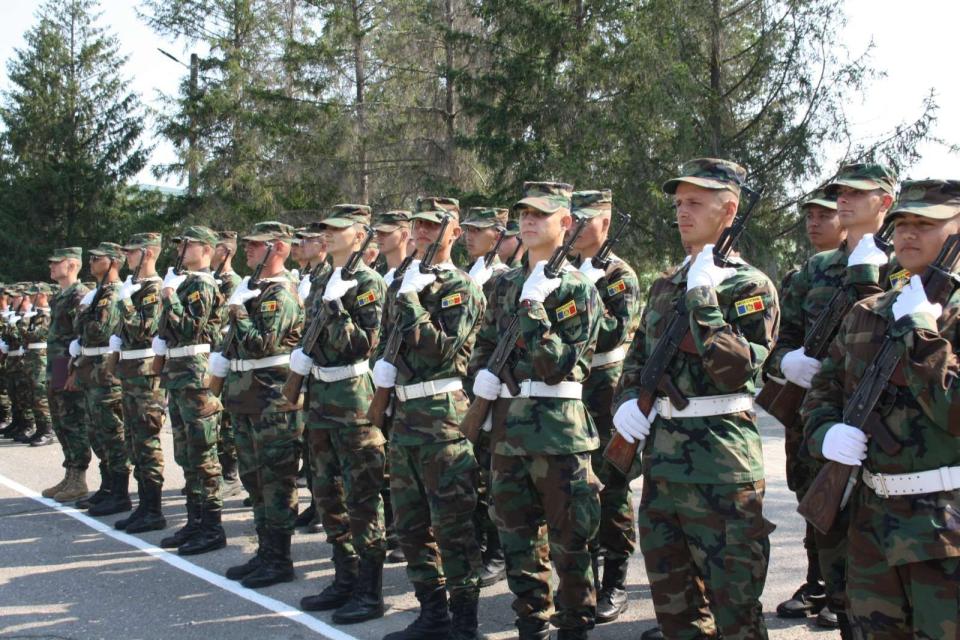 34 de ani ai Armatei Naționale vor fi sărbătoriți la Cahul. Vezi programul