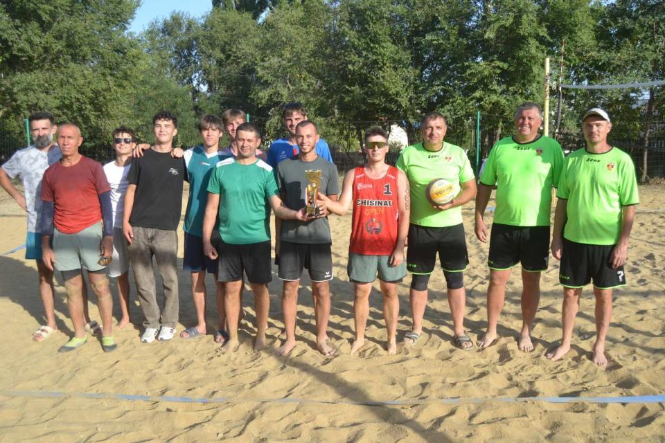 La Cahul s-a desfășurat Turneul „Cupa Primarului-2025” la volei pe nisip