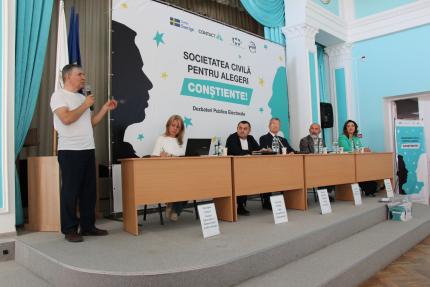 Dezbateri publice la Cahul. Candidații și cetățenii față în față pentru alegeri conștiente