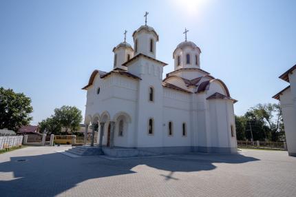 Catapeteasma Catedralei „Sfântul Dumitru” din Cahul, împodobită cu icoane în stil bizantin
