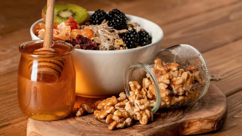 Miezul de nucă: cum să-l incluzi corect în alimentația ta de toamnă