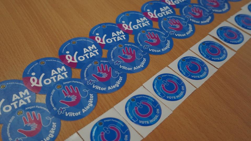 La alegerile din 28 septembrie, alegătorii vor primi stickere „Am VOTAT”