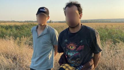 Cetățeni străini, reținuți în flagrant la frontiera moldo-română
