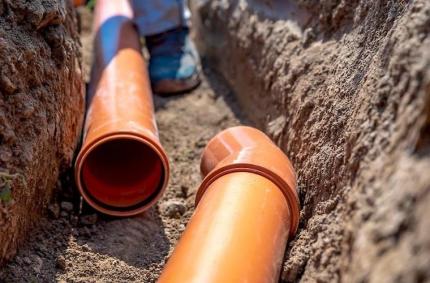Lucrările de reparație la rețeaua de apeduct din Cahul continuă. Mai multe localități rămân fără apă