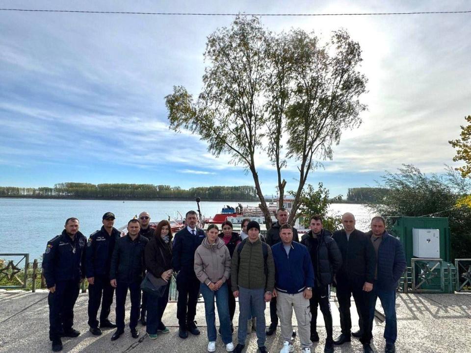 Polițiștii de frontieră din Republica Moldova în vizită de studiu la Portul Galați, România