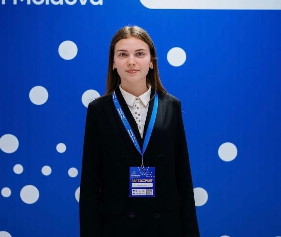Студентка Государственного университета имени «Б. П. Хашдеу» из Кагула получила правительственную стипендию на 2025–2026 учебный год