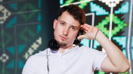 DJ MaxUng — от страсти к совершенству. История молодого диджея, который создаёт атмосферу на твоём празднике