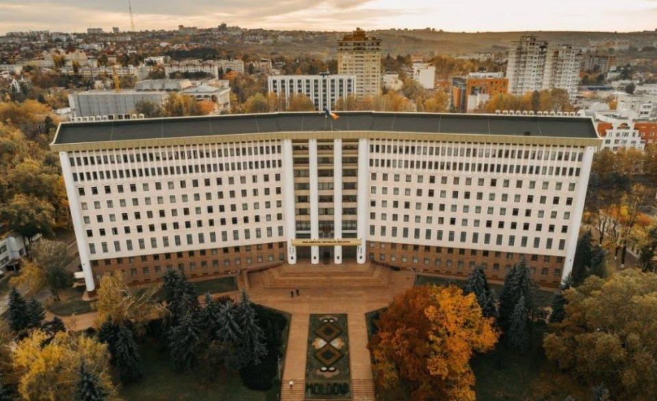 Майя Санду подписала указ о созыве нового парламента