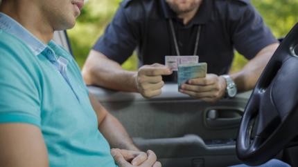 Vitezomani, șoferi băuți și fără acte: bilanțul weekendului pe drumurile țării