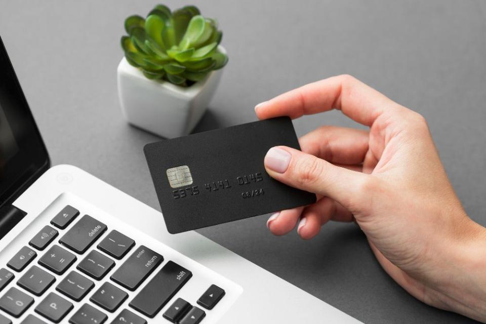 Tichetele de masă vor putea fi folosite și pentru cumpărături online. Ministerul Finanțelor propune modificări importante