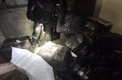 Grup criminal organizat, documentat pentru contrabandă cu țigarete pe ruta Chișinău–București | VIDEO