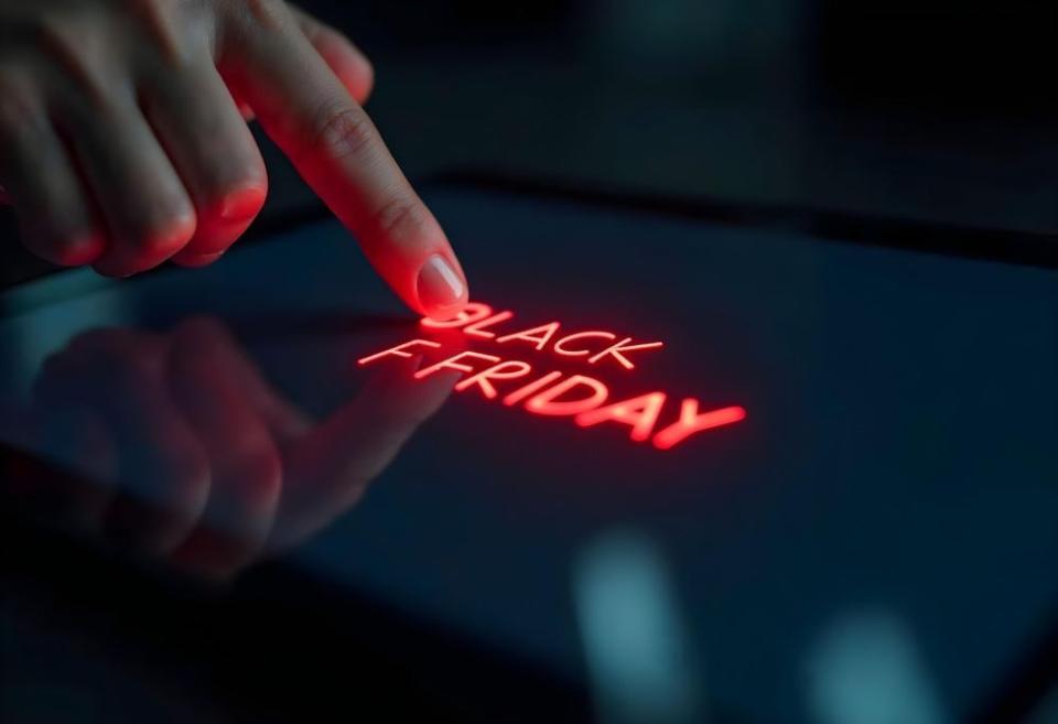 Black Friday bate la ușă. Cum recunoști o reducere reală și eviți ofertele înșelătoare