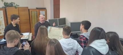 Ученики из села Александрфельд посетили Национальный архив