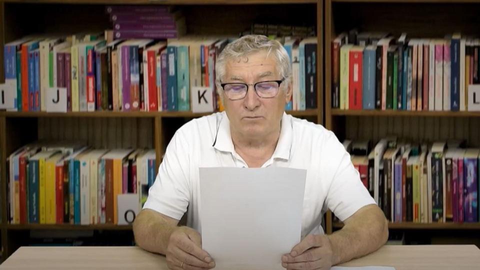 Scriitorul Constantin Olteanu, mesaj pentru oamenii satului său: „Nu găsesc nicăieri o lume mai bună decât cea din cărțile mele”