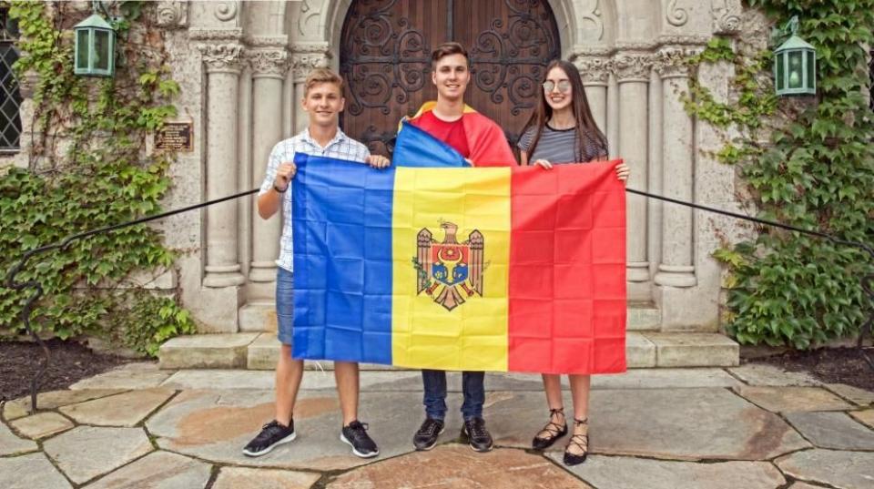Cât costă studiile peste hotare pentru elevii moldoveni