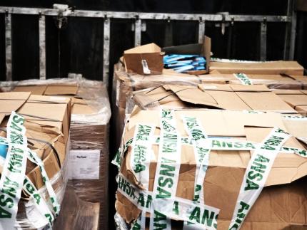 ANSA reține la frontieră un lot de ciocolată cu termen insuficient de valabilitate. Importatorii, avertizați despre sancțiuni drastice