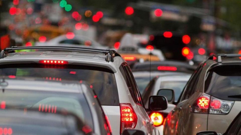 Atenție, șoferi: RCA se scumpește de astăzi la mai multe categorii de vehicule