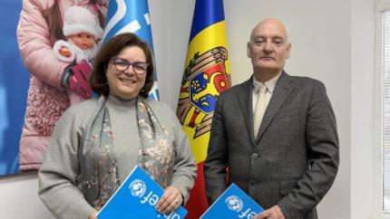 Guvernul Irlandei alocă 1 milion de euro pentru consolidarea serviciilor de protecție a copilului în Moldova